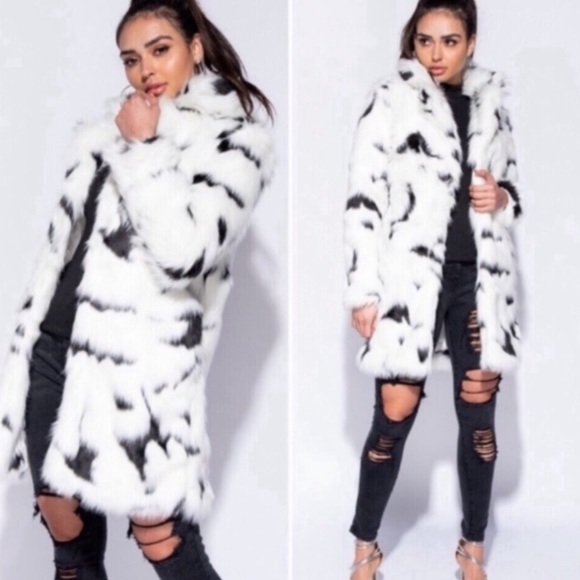 LUXE FAUX FUR COAT-VERY SOFT NO SHEDDING-STYLISH - Picture 2 of 8
